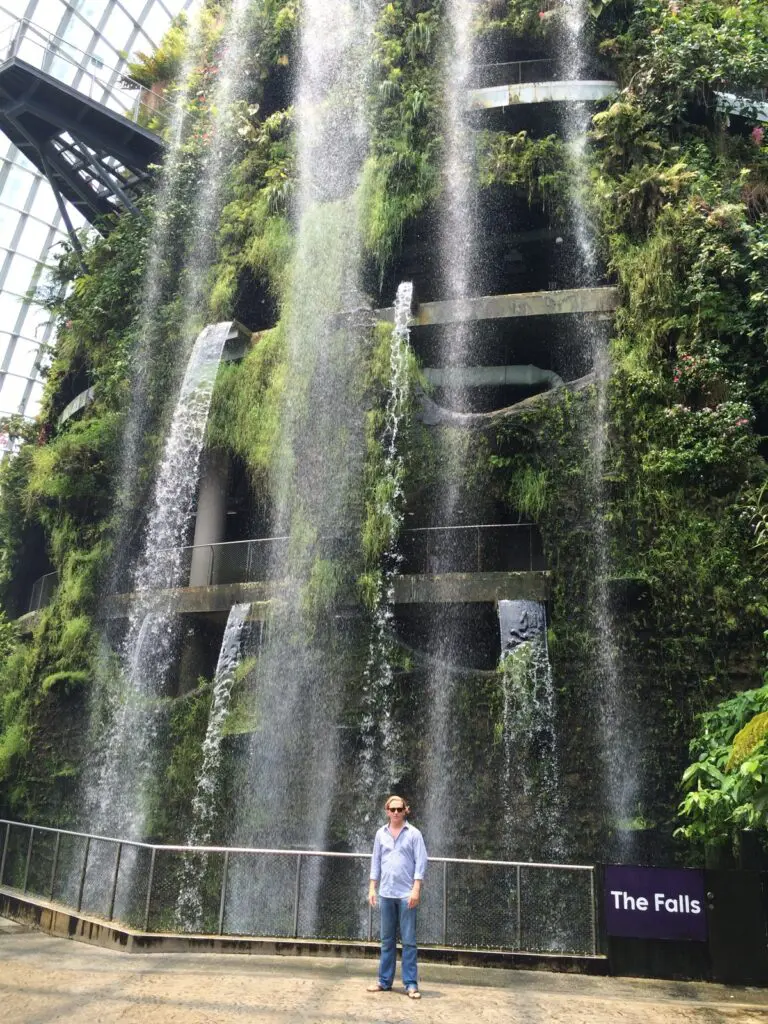 difference between philosophy and methodology explained