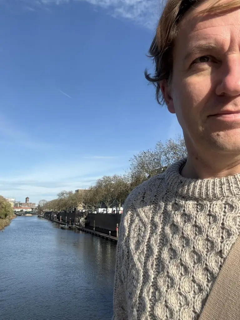 difference between philosophy and methodology explained