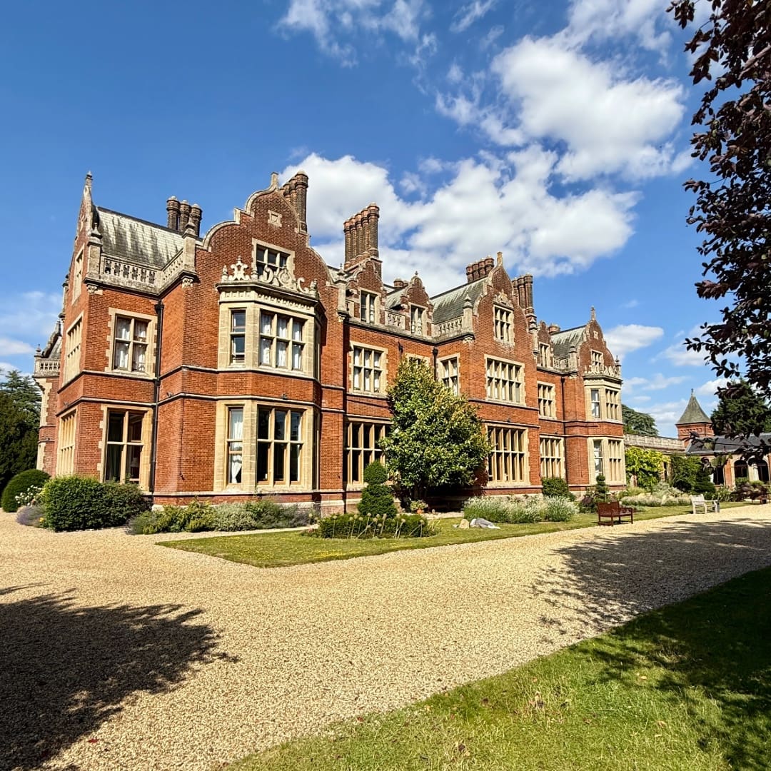 Exploring Physical Mediumship